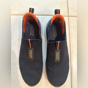 Skechers GOwalk Men’s Slip-On Sneakers in navy with Orange size 9.5